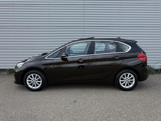 BMW 2-SERIE Active Tourer 218i Executive Automaat NAP Pano Trekhaak Camera Leer Dealer OH