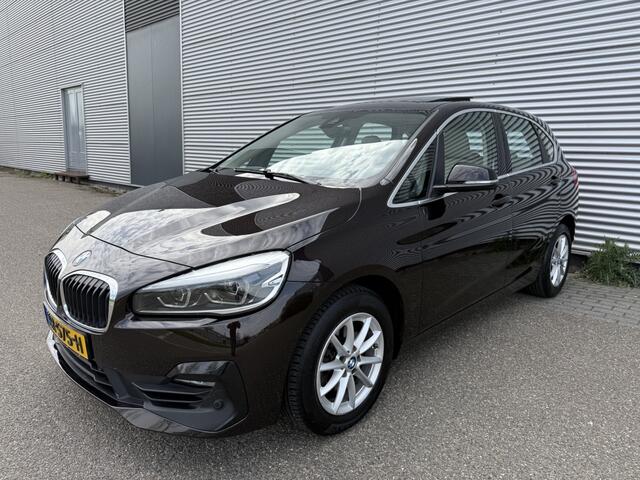 BMW 2-SERIE Active Tourer 218i Executive Automaat NAP Pano Trekhaak Camera Leer Dealer OH