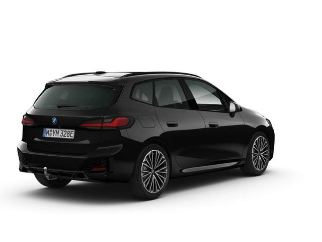 BMW 2-SERIE Active Tourer 225e xDrive M Sportpakket | Travel Pack | Driver Assistant Plus | Stoelen Pakket | Trekhaak Pakket