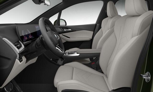 BMW 2-SERIE Active Tourer 225e xDrive M Sportpakket | Travel Pack | Driver Assistant Plus | Stoelen Pakket | Trekhaak Pakket