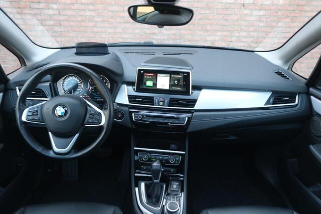 BMW 2-SERIE Active Tourer 225xe iPerformance High Executive | SOH 87% | Navi | App Connect | Panoramadak | Keyless | Harman Kardon | Elektrische Achterklep | Camera