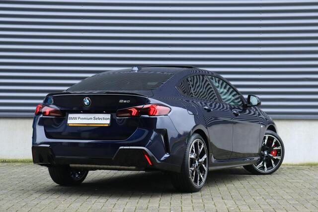 BMW 2-SERIE Gran Coupé 220 | M Sportpakket Pro | Panodak | Head-Up | Harman Kardon | Driving Assistant Plus | Elektr. Stoelen | Parking Assistant Plus | 19'' LMV | Ekris Selection
