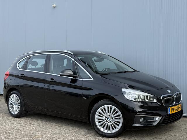 BMW 2-SERIE Active Tourer 216d Corporate Lease Executive Automaat/Trekhaak/Leer.