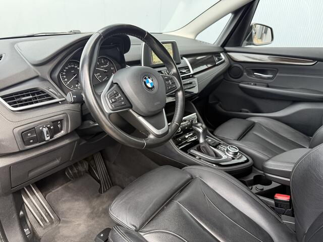 BMW 2-SERIE Active Tourer 216d Corporate Lease Executive Automaat/Trekhaak/Leer.