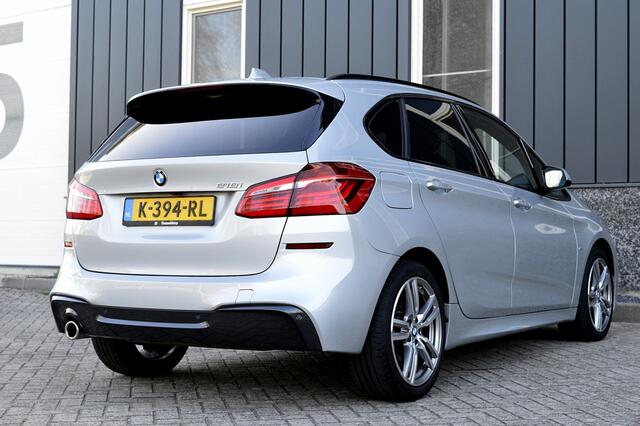 BMW 2-SERIE Active Tourer 218i M-sport Rijklaarprijs-Garantie Leder/Stof sport interieur Navigatie Led Camera Trekhaak
