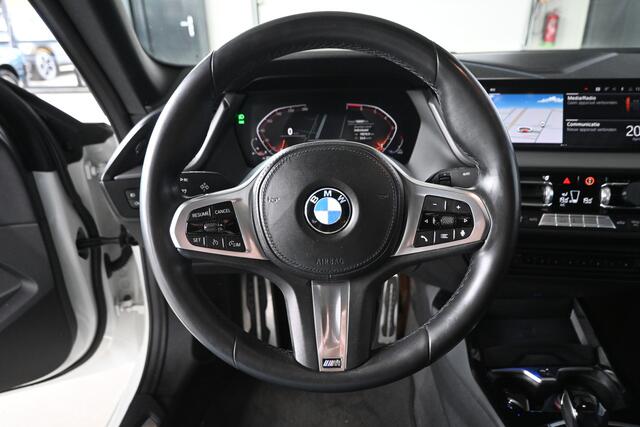 BMW 2-SERIE Gran Coupé 218i Executive Edition M-Pakket Automaat Navigatie Panoramadak Dealer Onderhouden! Inruil Mogelijk!