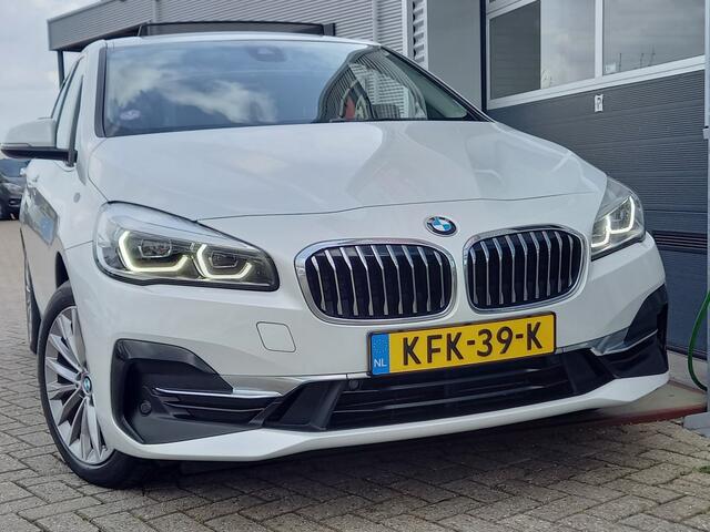 BMW 2-SERIE Active Tourer 225xe iPerformance High Executive - PANO - HEAD-UP - LEER - HARMAN KARDON -