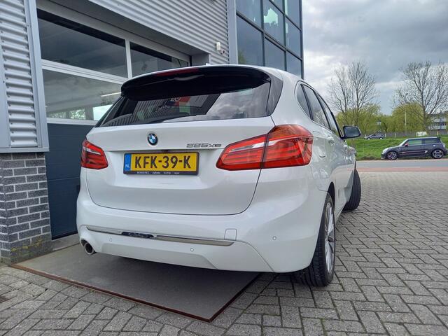 BMW 2-SERIE Active Tourer 225xe iPerformance High Executive - PANO - HEAD-UP - LEER - HARMAN KARDON -