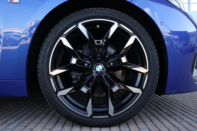 BMW 2-SERIE Coupé 218i M Sportpakket/ 19 inch LM/ Stoelverwarming/ BMW Live Cockpit Plus/ Cruise Control/ Navigatie
