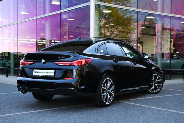 BMW 2-SERIE Gran Coupé 218i M Sport Automaat / Panoramadak / Sportstoelen / Comfort Access / Achteruitrijcamera / Active Cruise Control / Harman Kardon