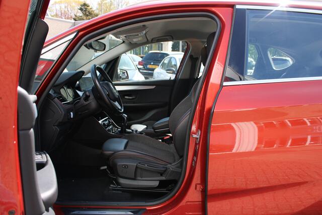 BMW 2-SERIE Active Tourer 218i Executive Edition//Head up//Sportstoelen//Led!!