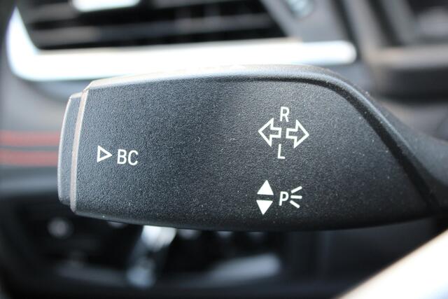 BMW 2-SERIE Active Tourer 218i Executive Edition//Head up//Sportstoelen//Led!!