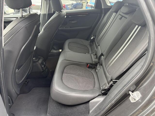 BMW 2-SERIE Active Tourer 225xe iPerformance Executive | Trekhaak | Stoelverwarming | Camera