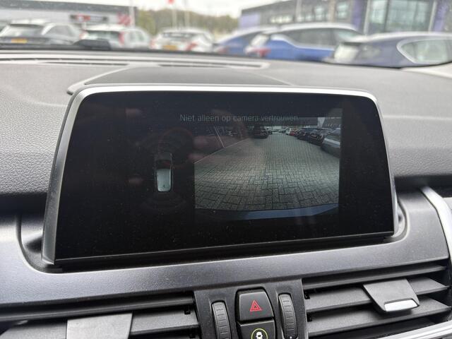BMW 2-SERIE Active Tourer 225xe iPerformance Executive | Trekhaak | Stoelverwarming | Camera