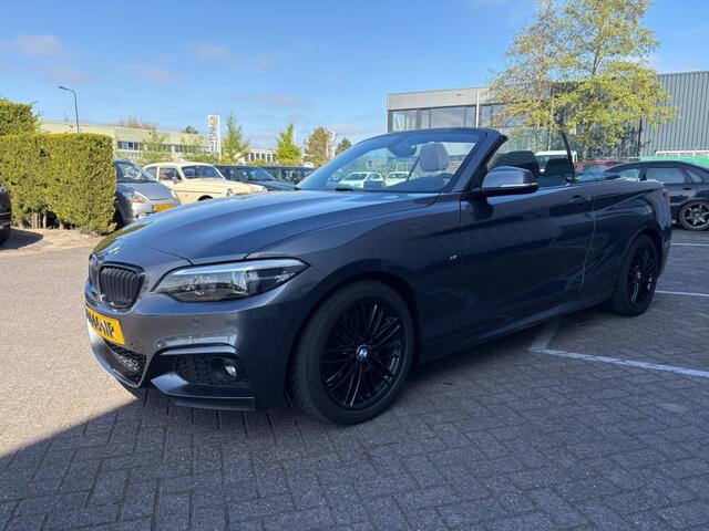 BMW 2-SERIE 220I High Executive M-sport I Alcantara I Navi