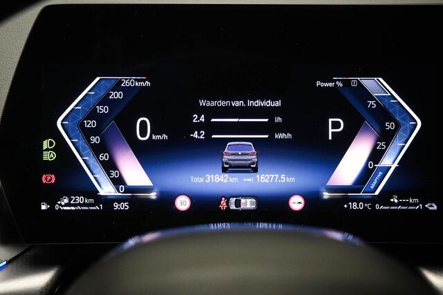 BMW 2-SERIE Active Tourer 225e xDrive | Individual Storm Bay metallic | PREMIUM PACK | STUURVERWARMING | DRAADLOZE LADER | CAMERA