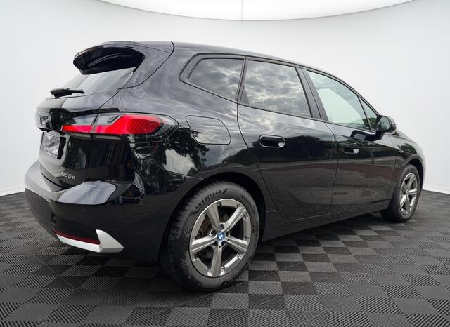 BMW 2-SERIE Active Tourer 230e xDrive PHEV aut., Camera | H&K | Trekhaak