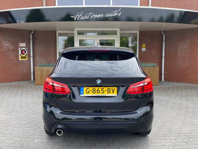 BMW 2-SERIE Active Tourer 218i High Executive Edition!! | Stoelverwarming | PDC V+A | Navigatie | Cruise | Trekhaak | Ndl Auto | Elekt. Achterklep | RIJKLAARPRIJS INCL 12 MAANDEN GARANTIE EN BEURT