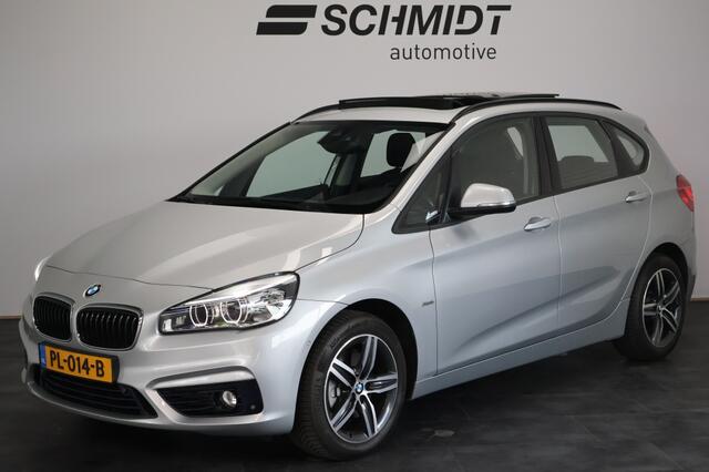 BMW 2-SERIE Active Tourer 220i Executive Sport Automaat | Trekhaak | Panoramadak | LED