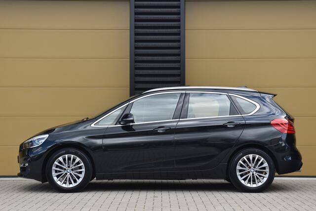 BMW 2-SERIE Active Tourer 218i High Executive * Luxury line * Panoramadak * Camera * Trekhaak *