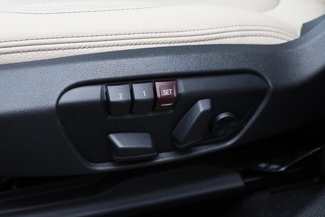 BMW 2-SERIE Active Tourer 225xe iPerformance High Executive CAMERA HUD MEMORY LEER NAVI 2xPDC LMV CRUISE LED STOELVERWARMING 2xELECTRISCH-VERSTELBAAR ZEER-NETJES!!