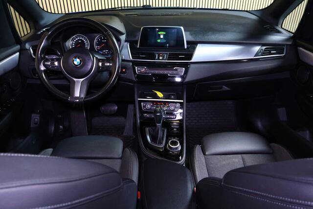 BMW 2-SERIE Active Tourer 225xe M SPORT iPerform M Edit PLUGIN AUTOM PANO NAVI "20