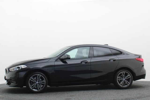 BMW 2-SERIE Gran Coupé 218i Introduction Edition Automaat LED, Apple Carplay, Sfeerverlichting, Stuur-/Stoelverwarming, PDC