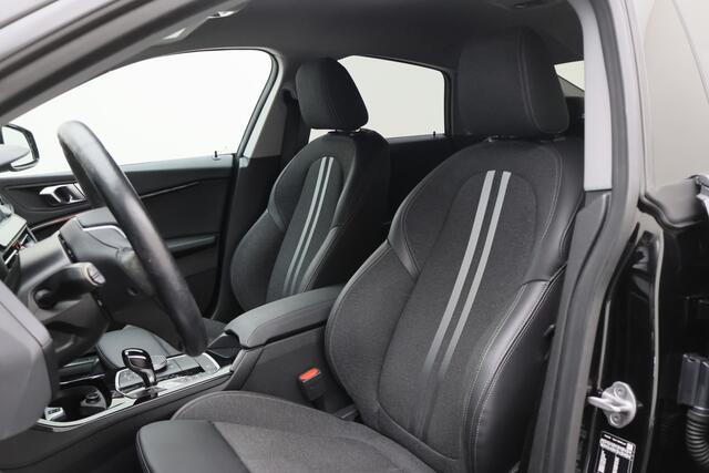 BMW 2-SERIE Gran Coupé 218i Introduction Edition Automaat LED, Apple Carplay, Sfeerverlichting, Stuur-/Stoelverwarming, PDC
