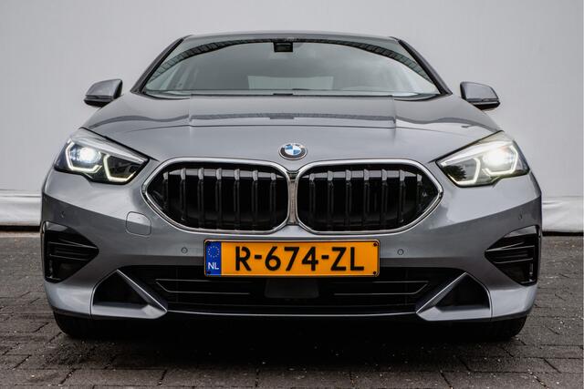BMW 2-SERIE Gran Coupé 218i Introduction Edition Trekhaak/ Camera/ DAB+/ Carplay/ Full map navigatie/ Cruise control