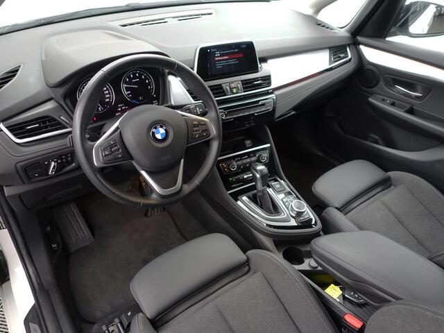 BMW 2-SERIE Active Tourer 225xe iPerformance High Executive Aut- SOH 95%, Xenon Led, Sport Interieur, Park Assist, Virtual Cockpit, Sfeerverlichting