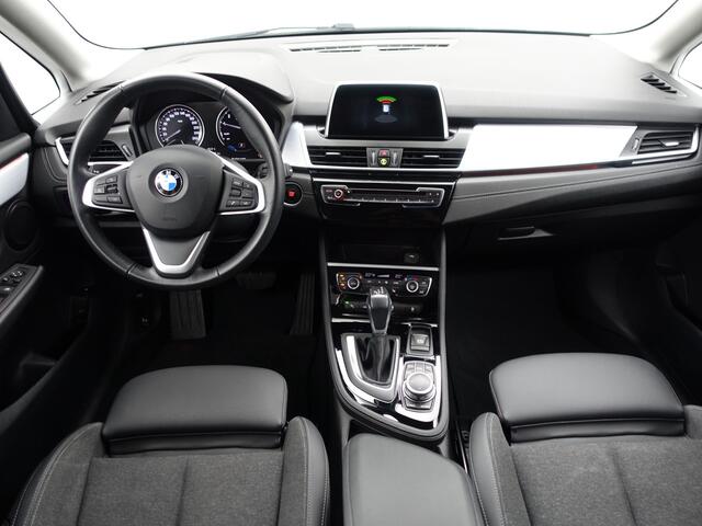 BMW 2-SERIE Active Tourer 225xe iPerformance High Executive Aut- SOH 95%, Xenon Led, Sport Interieur, Park Assist, Virtual Cockpit, Sfeerverlichting
