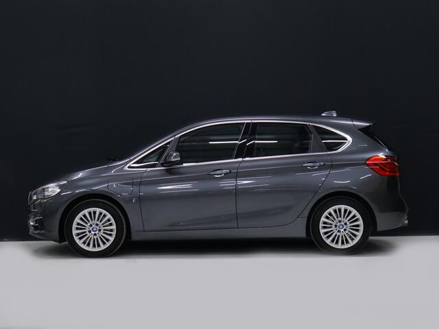 BMW 2-SERIE Active Tourer 225xe iPerformance High Executive [HEAD-UP DISPLAY, ELEKTRISCHE ACHTERKLEP, CRUISE CONTROL, PDC, STOELVERWARMING, BLUETOOTH, NIEUWSTAAT, ]