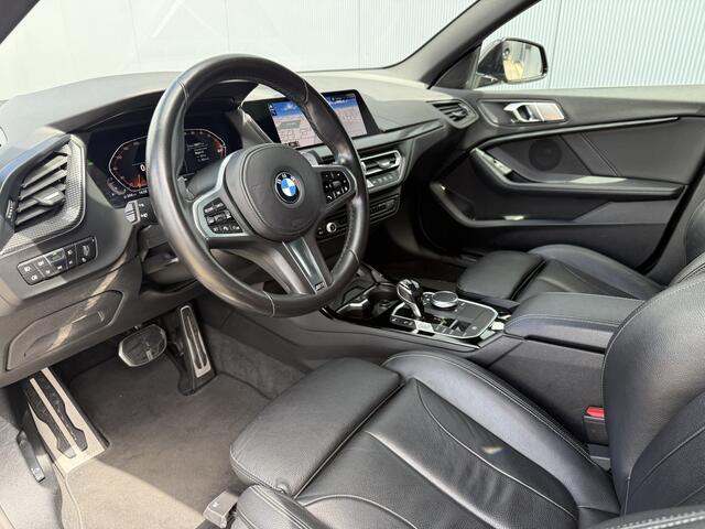 BMW 2-SERIE Gran Coupé 220i High Executive Automaat M-Pakket.