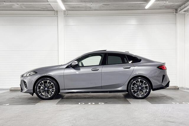 BMW 2-SERIE Gran Coupé 220 | M-Sport | Driving Assistant | Harman/Kardon | Panoramadak