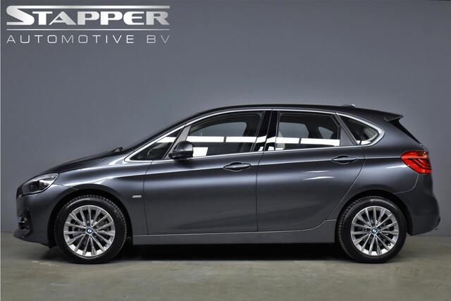 BMW 2-SERIE Active Tourer 218i 141pk Automaat Executive Org.NL Carplay/Camera/Trekhaak/Led/Leer/Climate/Stoelverw./Pdc/Cruise