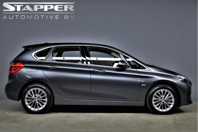 BMW 2-SERIE Active Tourer 218i 141pk Automaat Executive Org.NL Carplay/Camera/Trekhaak/Led/Leer/Climate/Stoelverw./Pdc/Cruise