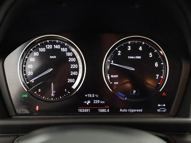 BMW 2-SERIE Active Tourer 225xe Aut. 4x4 High Executive Plug-in Hybride Winterpakket/Sportstoelen/Nav/Ecc/El.Klep/Led