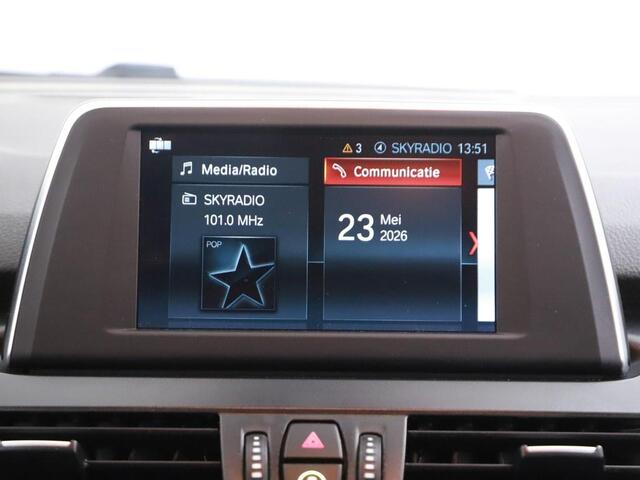 BMW 2-SERIE Active Tourer 225xe Aut. 4x4 High Executive Plug-in Hybride Winterpakket/Sportstoelen/Nav/Ecc/El.Klep/Led
