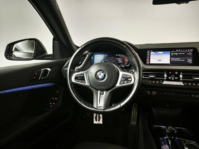 BMW 2-SERIE Gran Coupé 218i M-sport | Panoramadak | Camera | Stoelverwarming |