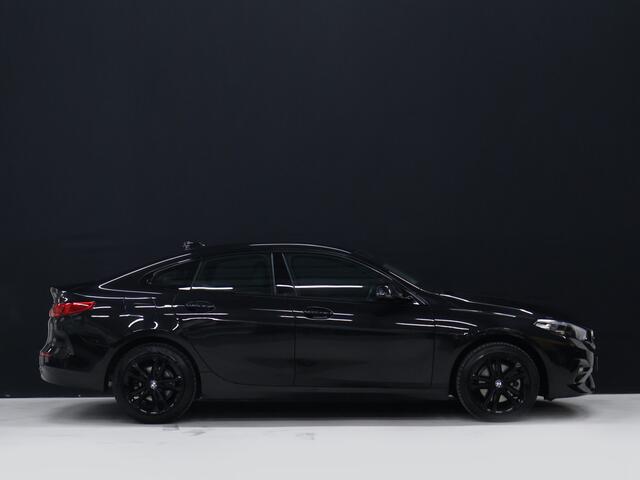 BMW 2-SERIE Gran Coupé 218i High Executive [CRUISE CONTROL, STOELVERWARMING DIGITAL DASH, APPLE CARPLAY, CAMERA, PDC V+A, VOL LEDER, NAVIGATIE, NIEUWSTAAT]