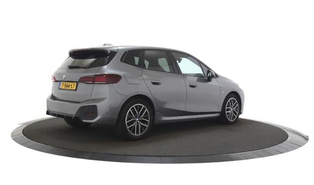 BMW 2-SERIE Active Tourer 218i M-Sport Camera / Led / Alcantara / carplay / 18" lm velg enz