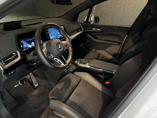 BMW 2-SERIE Active Tourer 218i | M-sport | Head-up | 360 Camera