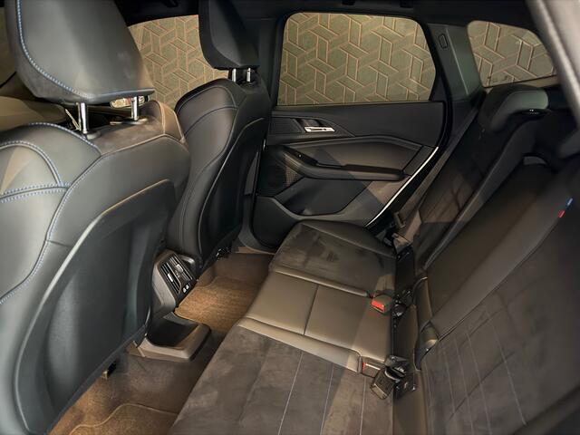 BMW 2-SERIE Active Tourer 218i | M-sport | Head-up | 360 Camera