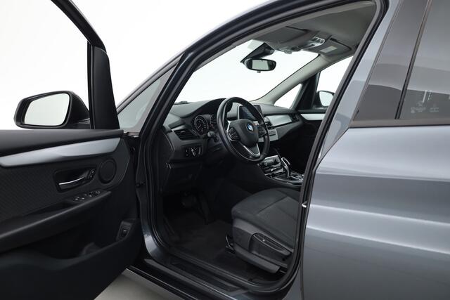 BMW 2-SERIE Active Tourer 218i Executive | Cruise Control | All Season | Bluetooth | Navi | PDC+A