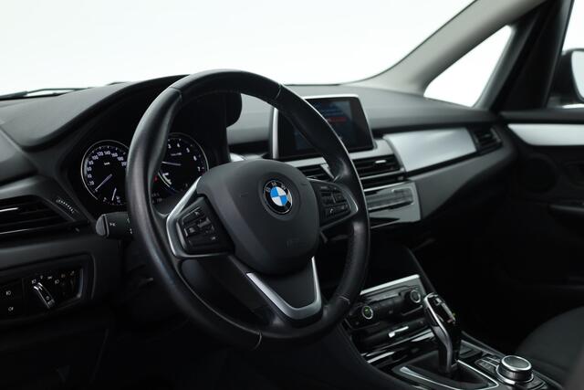 BMW 2-SERIE Active Tourer 218i Executive | Cruise Control | All Season | Bluetooth | Navi | PDC+A