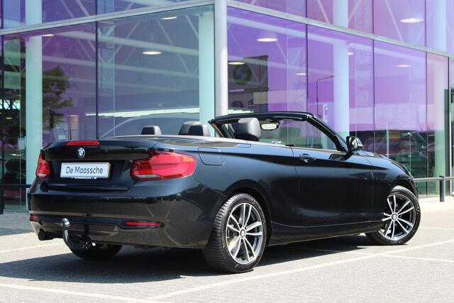 BMW 2-SERIE Cabrio 218i High Executive Sport Line Automaat / Sportstoelen / LED / Navigatie Professional / Stoelverwarming