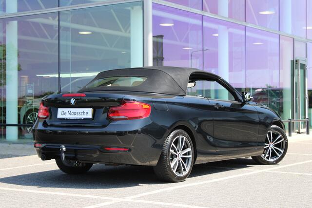 BMW 2-SERIE Cabrio 218i High Executive Sport Line Automaat / Sportstoelen / LED / Navigatie Professional / Stoelverwarming