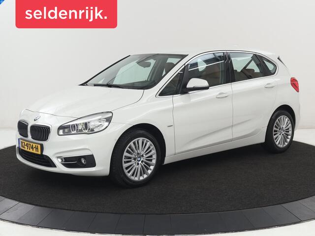 BMW 2-SERIE Active Tourer 218i Luxury Line | Leder | Camera | Trekhaak | Full LED | Navigatie | Parkeerhulp | Climate control | Bluetooth | Cruise control