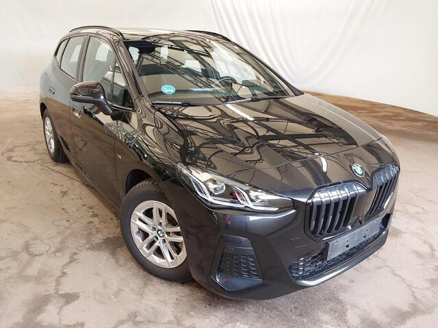 BMW 2-SERIE Active Tourer 220i M-Sport | Trekhaak | Massage | Harman Kardon | Driving Assistant Plus | Elec. stoelen