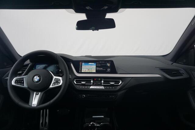 BMW 2-SERIE Gran Coupé 218i | M Sportpakket Pro | Head-Up Display | Harman Kardon | Active Cruise Control | Stuurwielrand verwarming